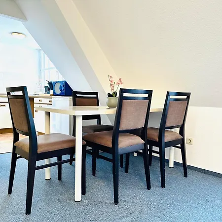 Parkblick Trio-14 Personen- 3 Wohneinheiten- 3 Kuechen- 3 Baeder-parkplatz- Waschmaschine