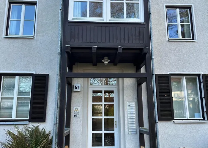 Apartman Parkblick Trio-14 Personen- 3 Wohneinheiten- 3 Kuechen- 3 Baeder-parkplatz- Waschmaschine Wolfsburg